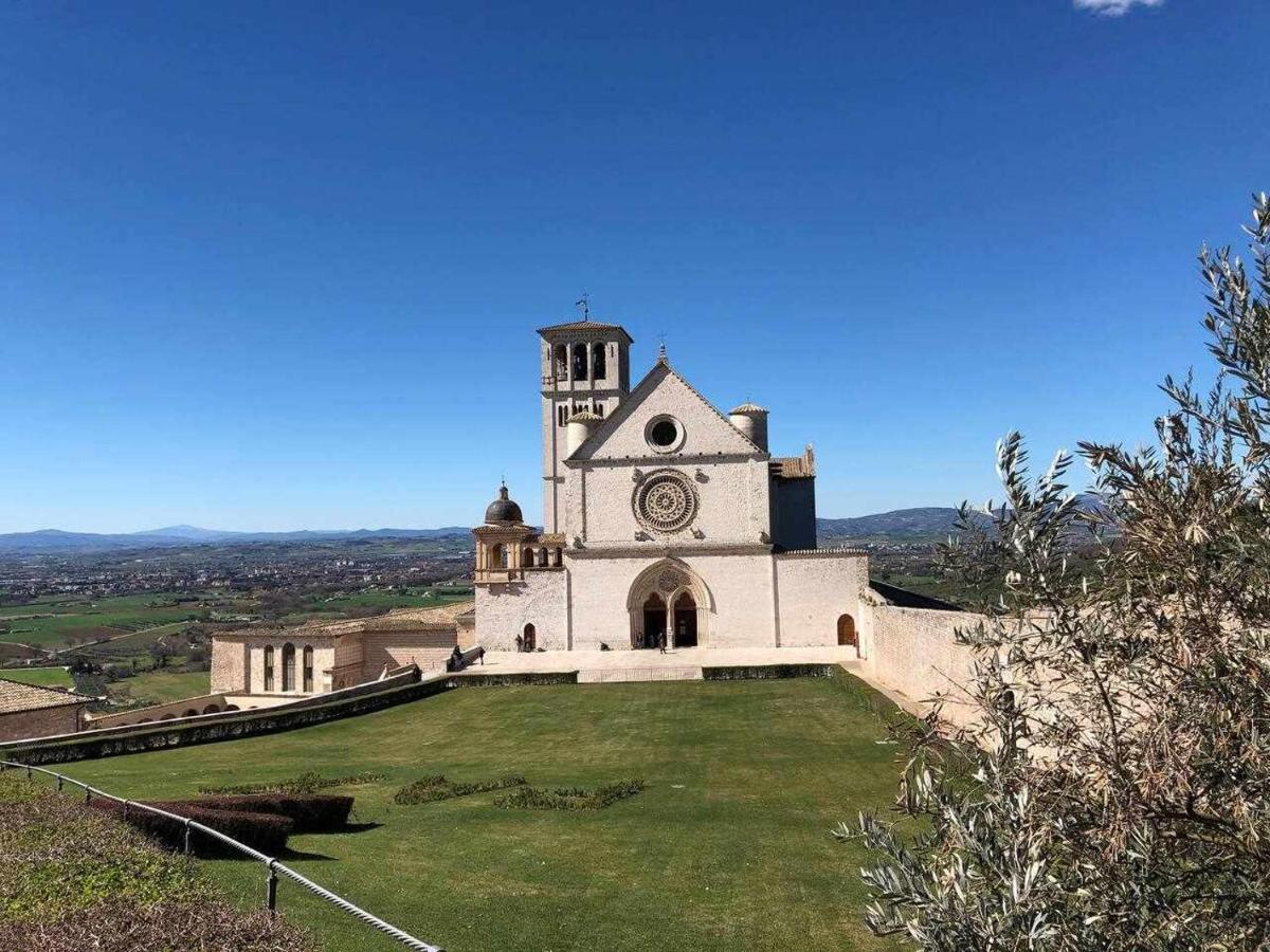 Mavitur Rooms Assisi Bagian luar foto